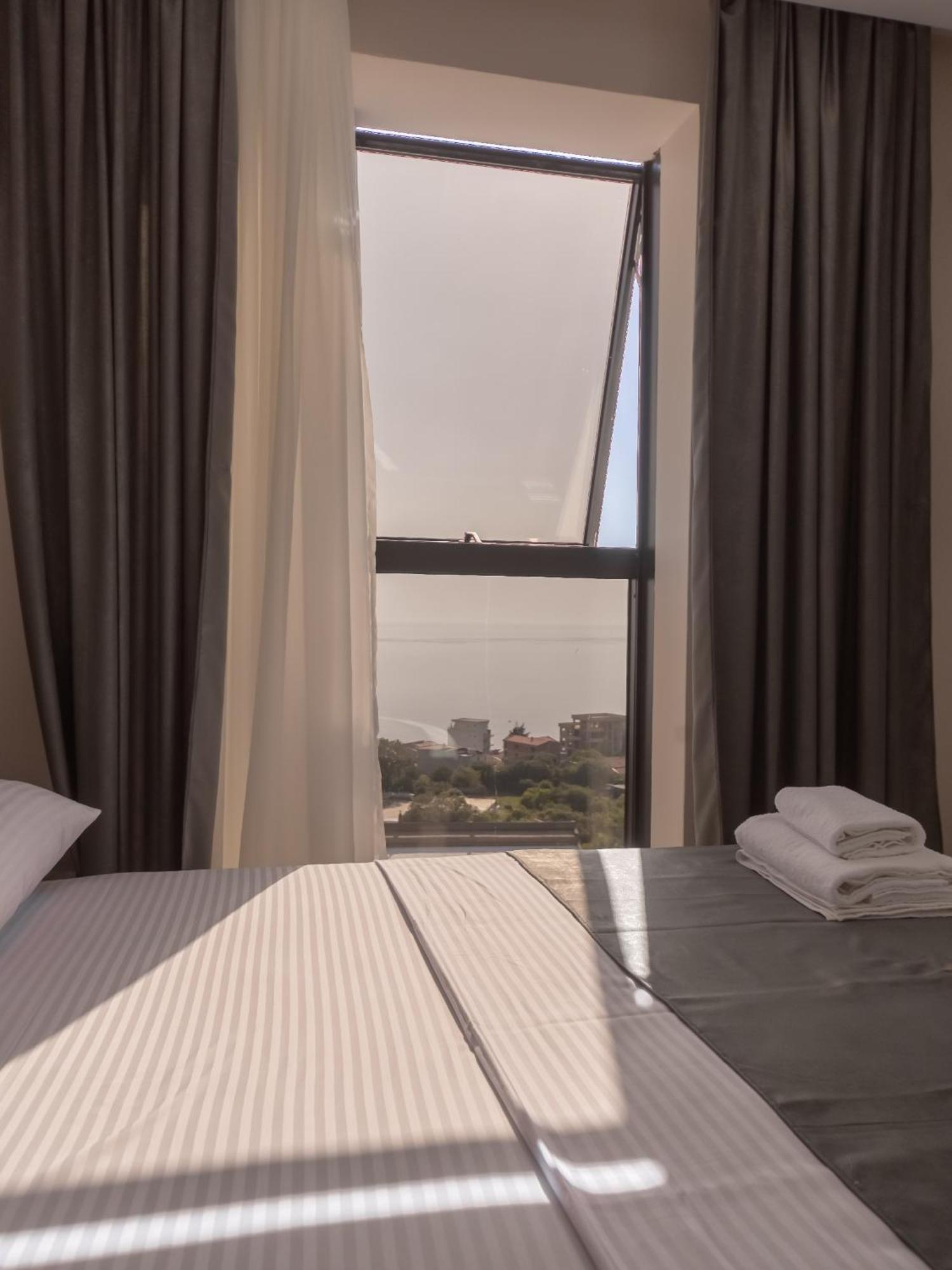 Hotel Diman Dobra Voda Luaran gambar