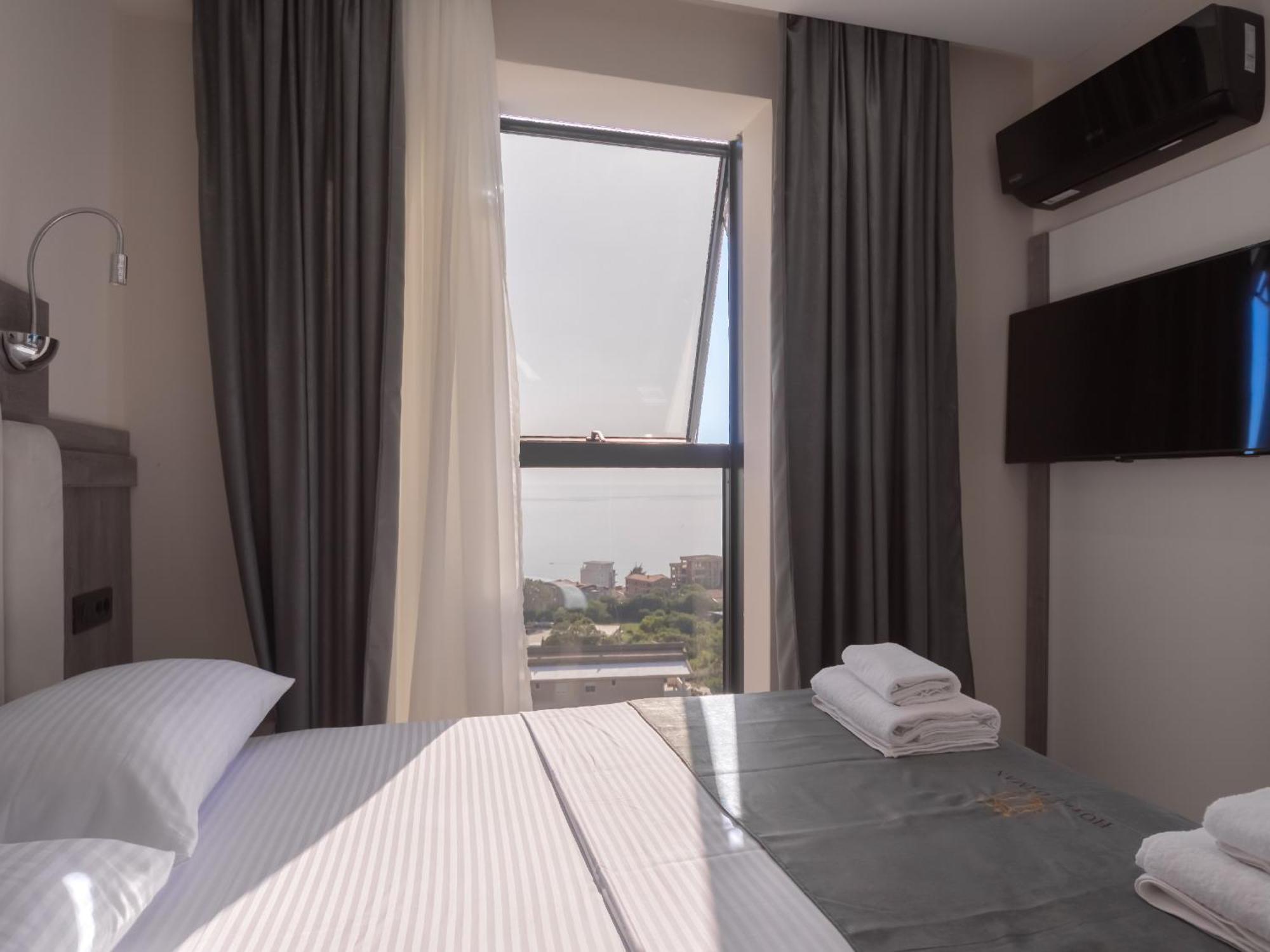 Hotel Diman Dobra Voda Luaran gambar