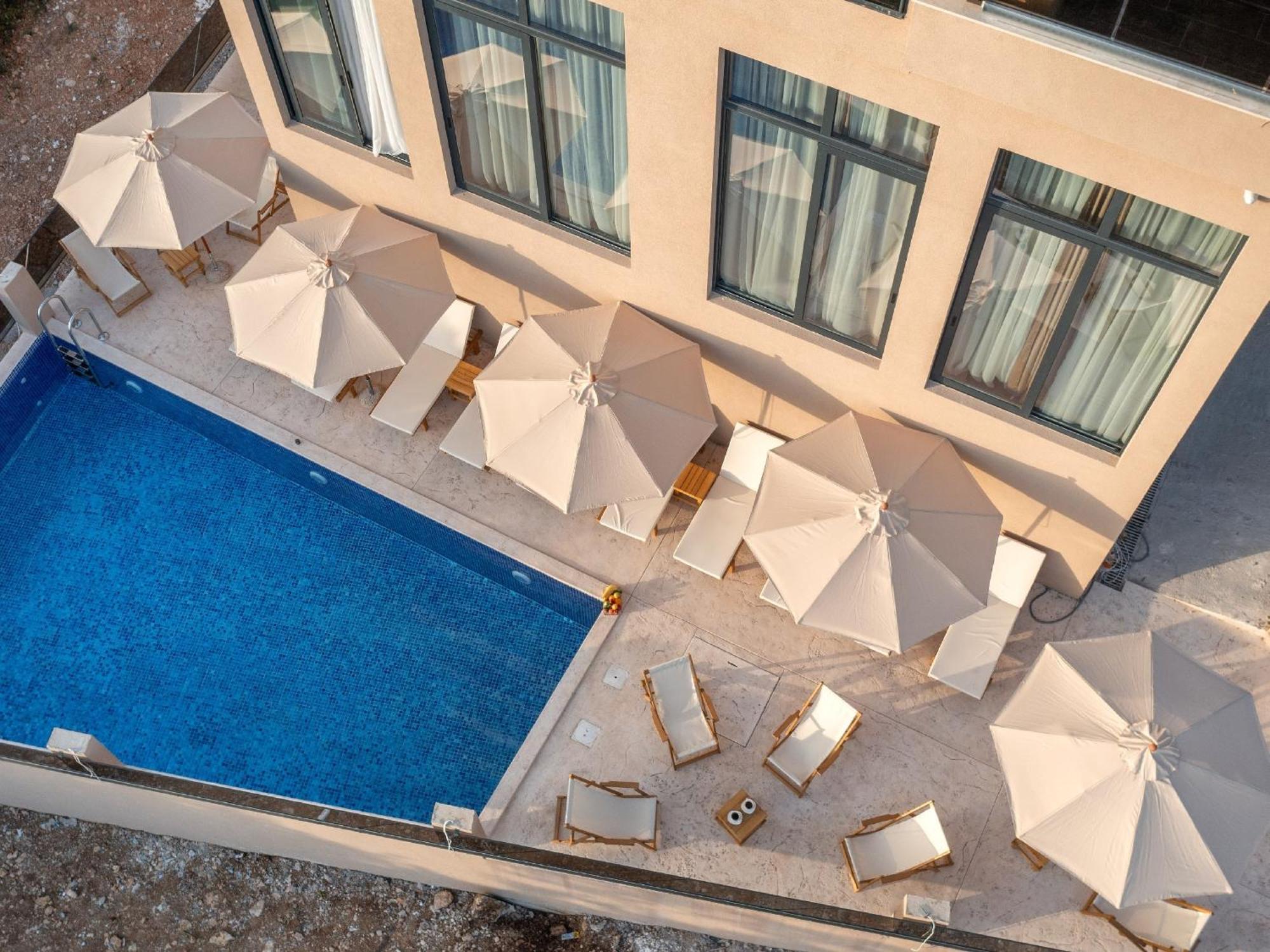 Hotel Diman Dobra Voda Luaran gambar