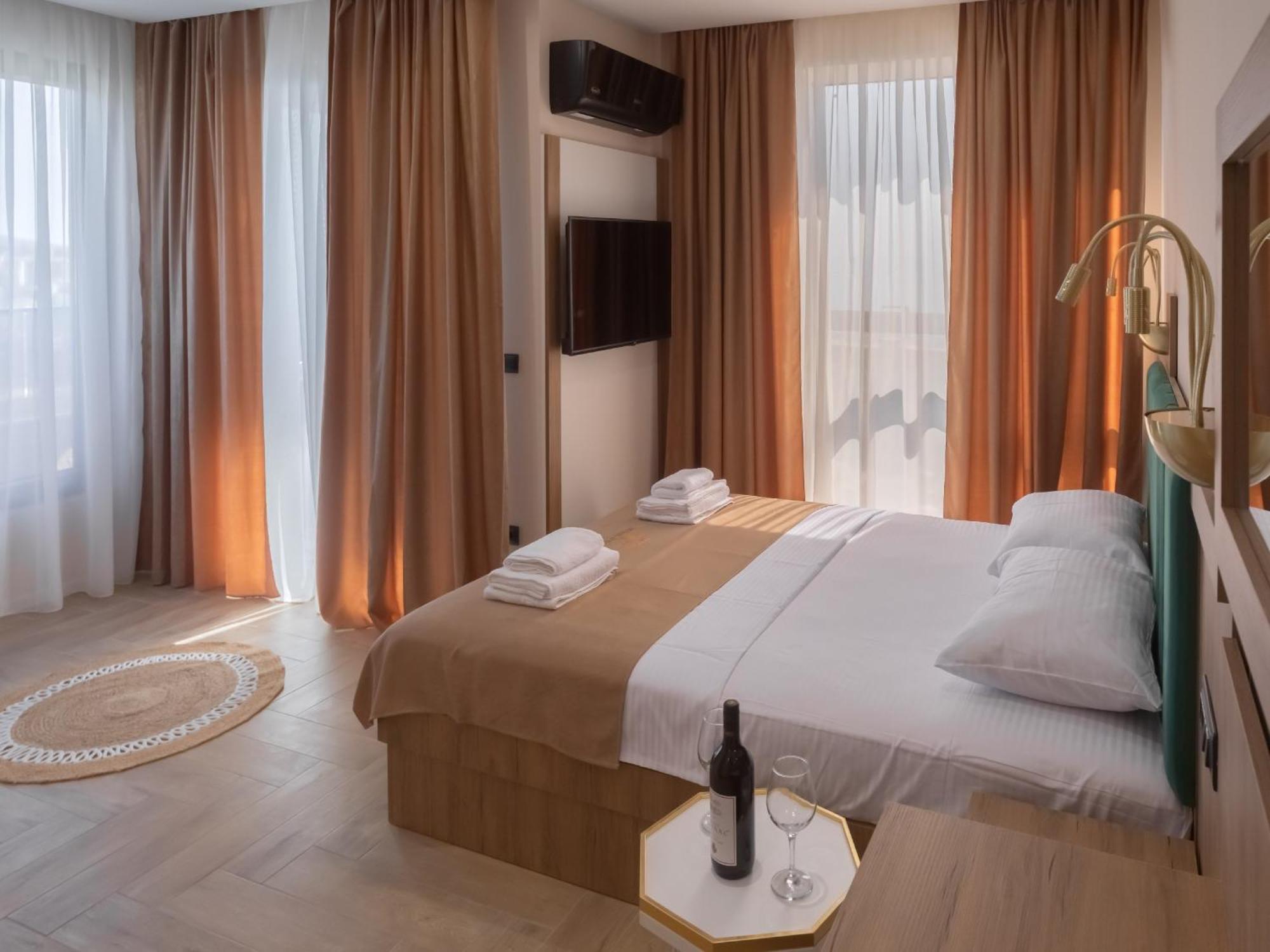 Hotel Diman Dobra Voda Luaran gambar