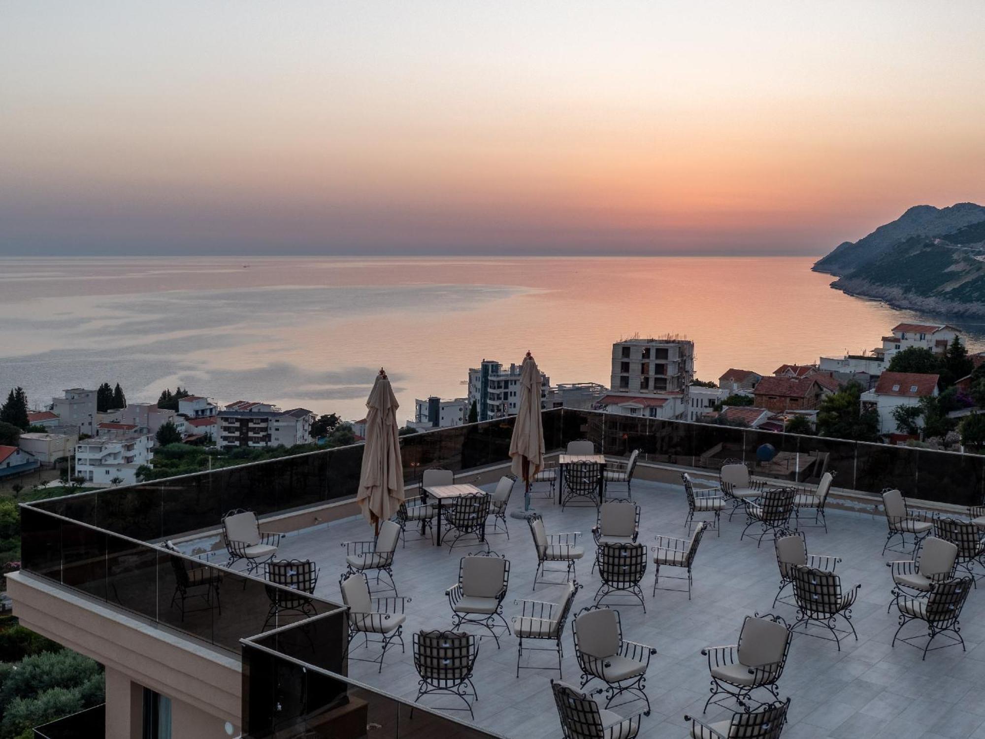 Hotel Diman Dobra Voda Luaran gambar