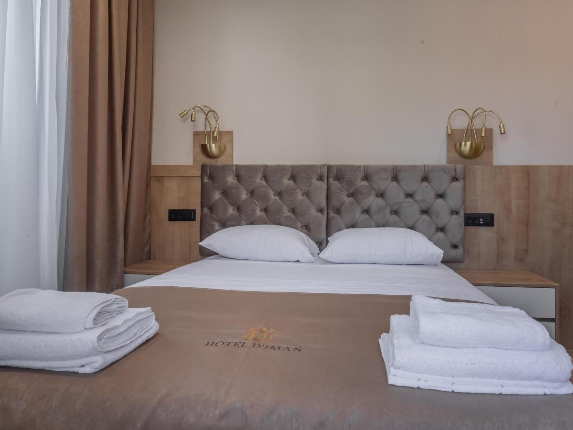 Hotel Diman Dobra Voda Bilik gambar