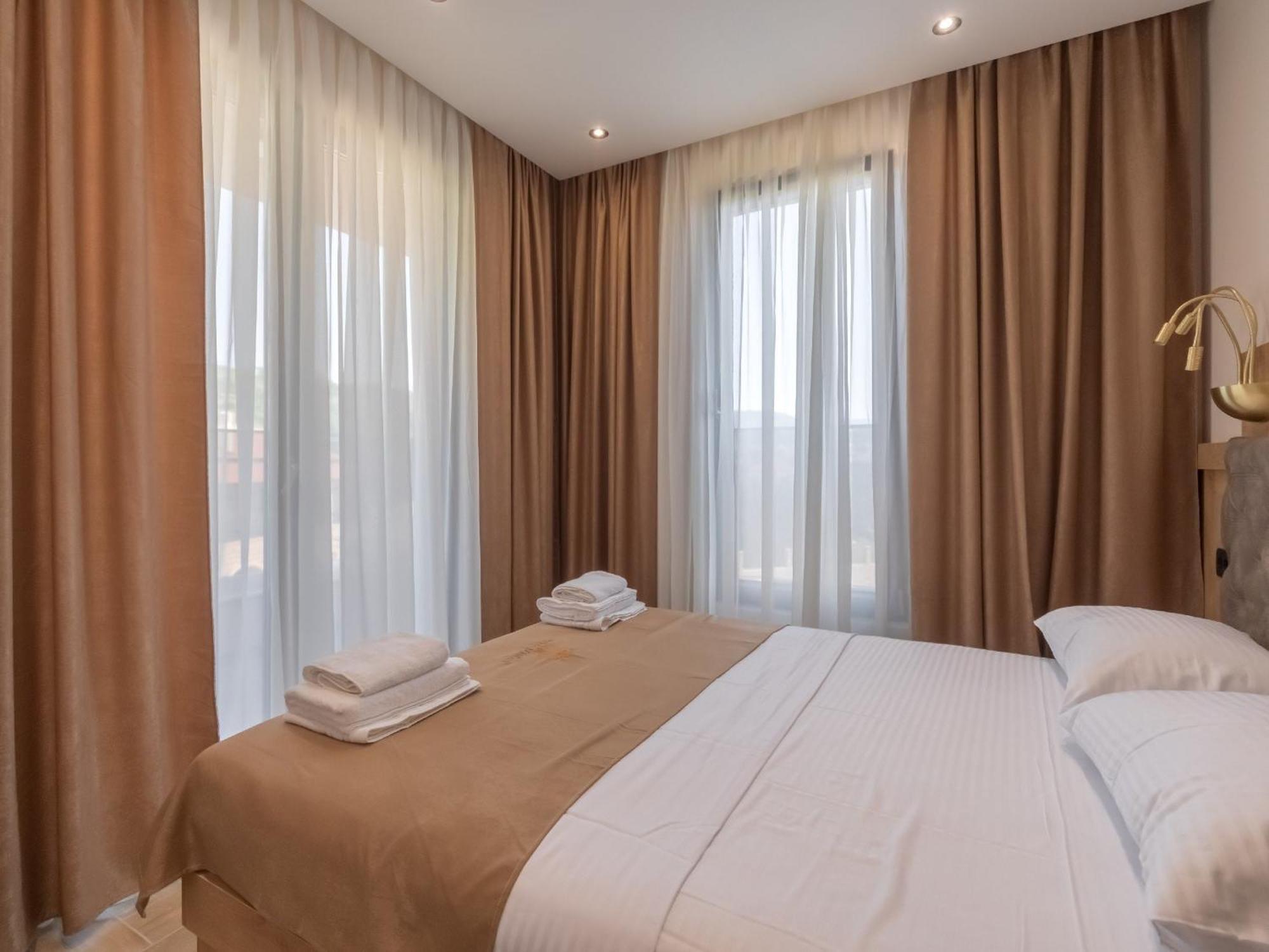 Hotel Diman Dobra Voda Bilik gambar