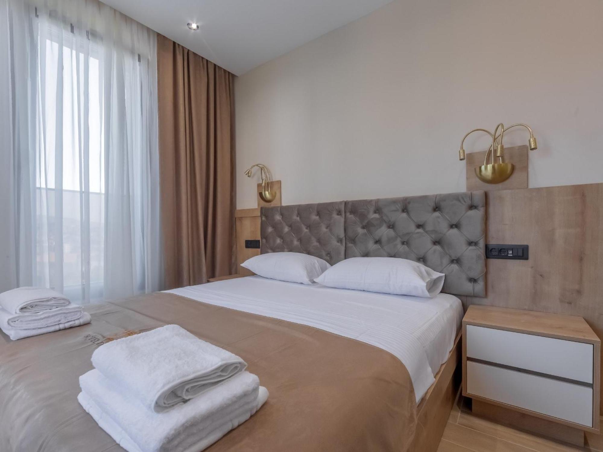 Hotel Diman Dobra Voda Bilik gambar